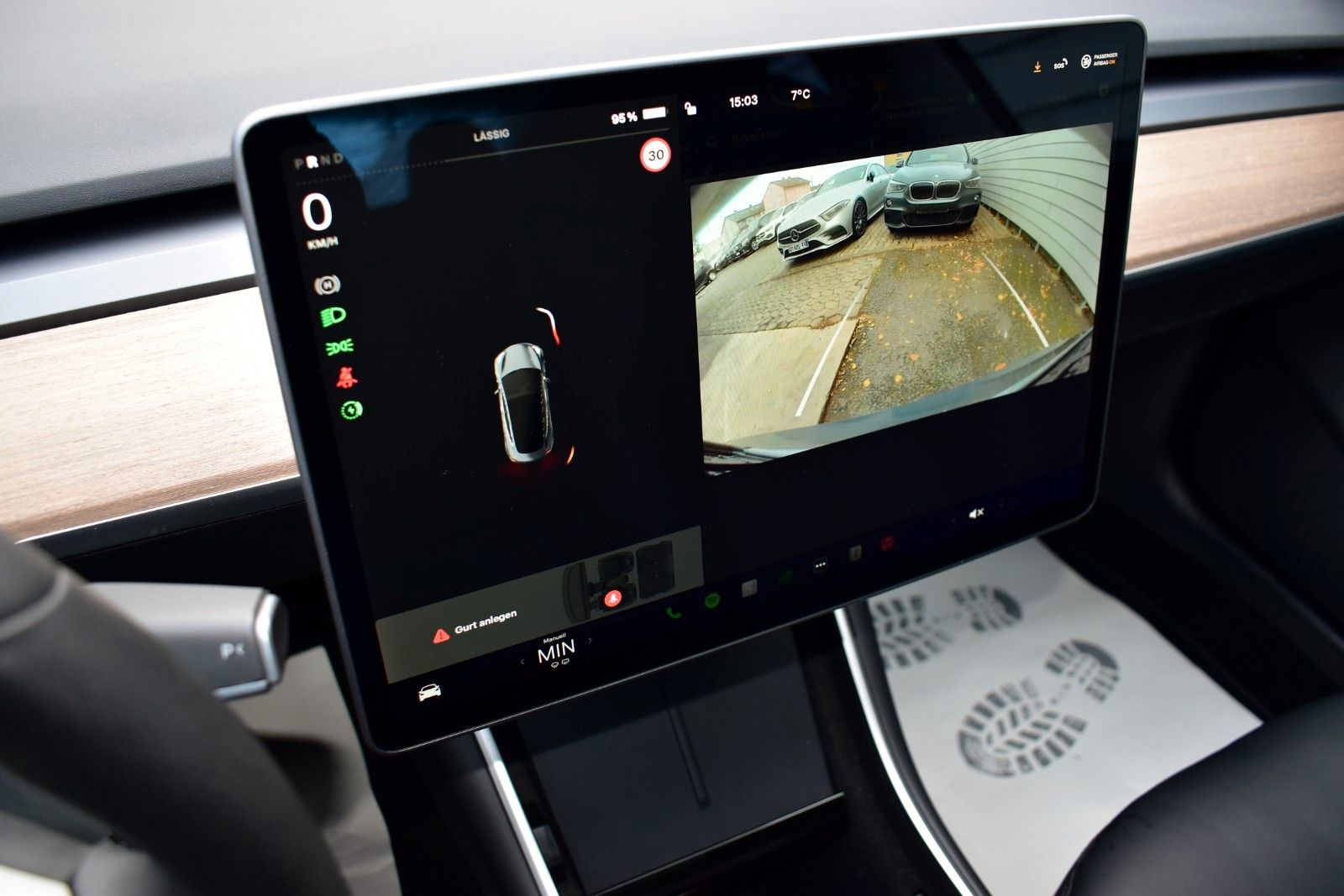 Fahrzeugabbildung Tesla Model 3 AWD Leder,Navi,LED,SD,SH,PDC,Kamera