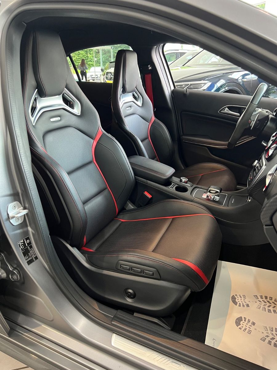 Fahrzeugabbildung Mercedes-Benz A 45 AMG 4Matic*MATT-GRAU*PERFORMANCE SITZE&AUSP