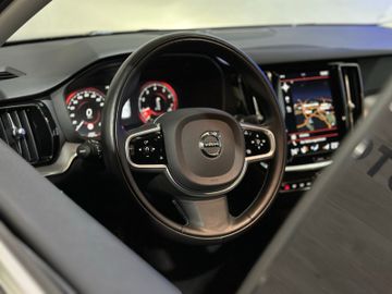 Fahrzeugabbildung Volvo V60 T4 Kombi Inscription **SHZ**LED**