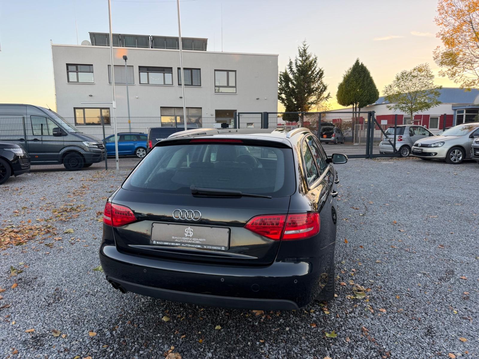 Audi A4 2009 — photo 8