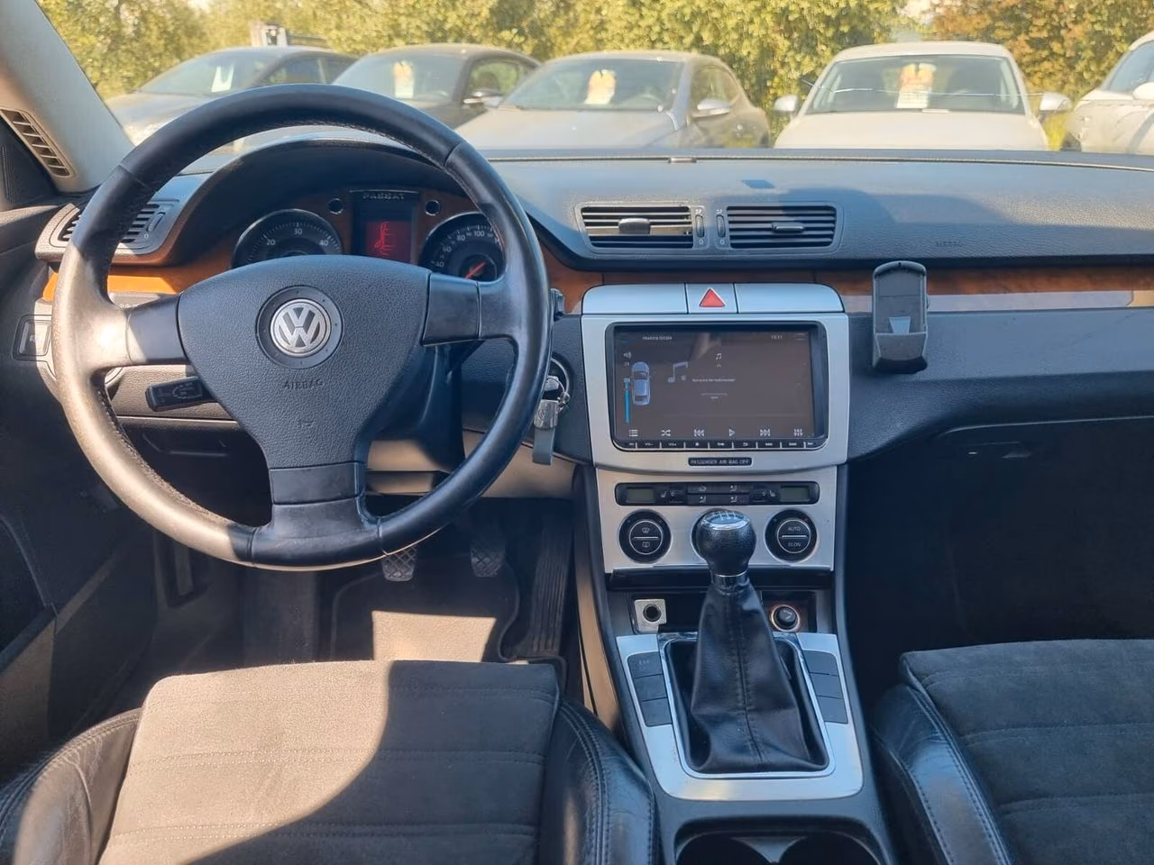 Volkswagen Passat 2005 — photo 10