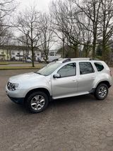 Dacia Duster 1.2 TCe 125 Leder,Sitz.Hzg,Navi Tüv Neu - Dacia Duster: Silber