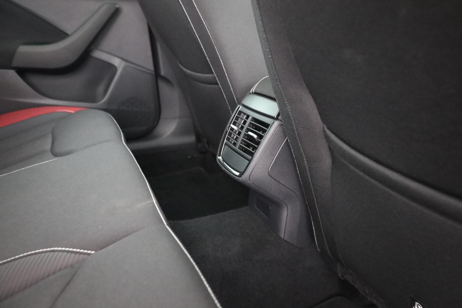 Skoda Scala 1.5 TSI Edition S ABT LED Navi Panorama