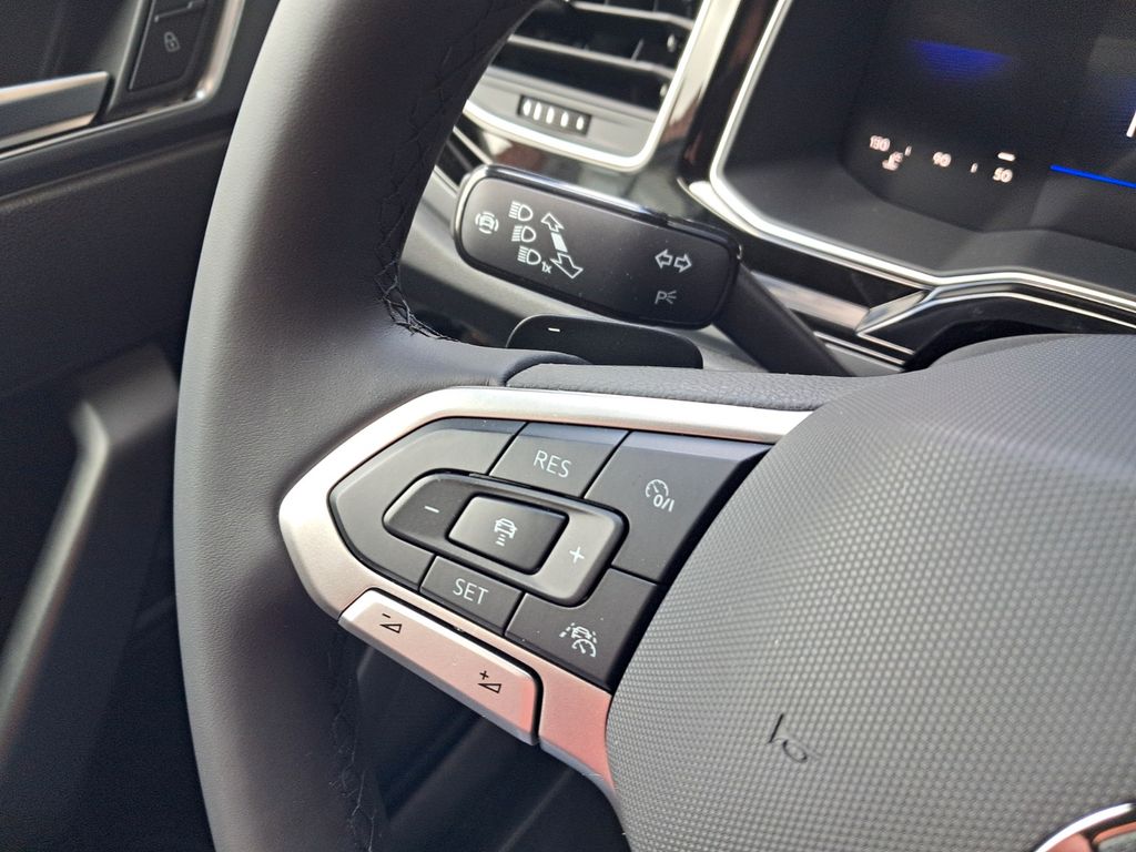 VW Taigo 1.5 TSI DSG R-Line Schiebedach AHK Matrix - Bild 23