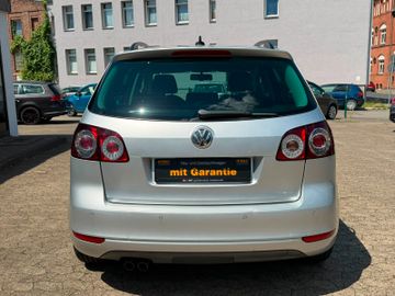 Volkswagen Golf - 6