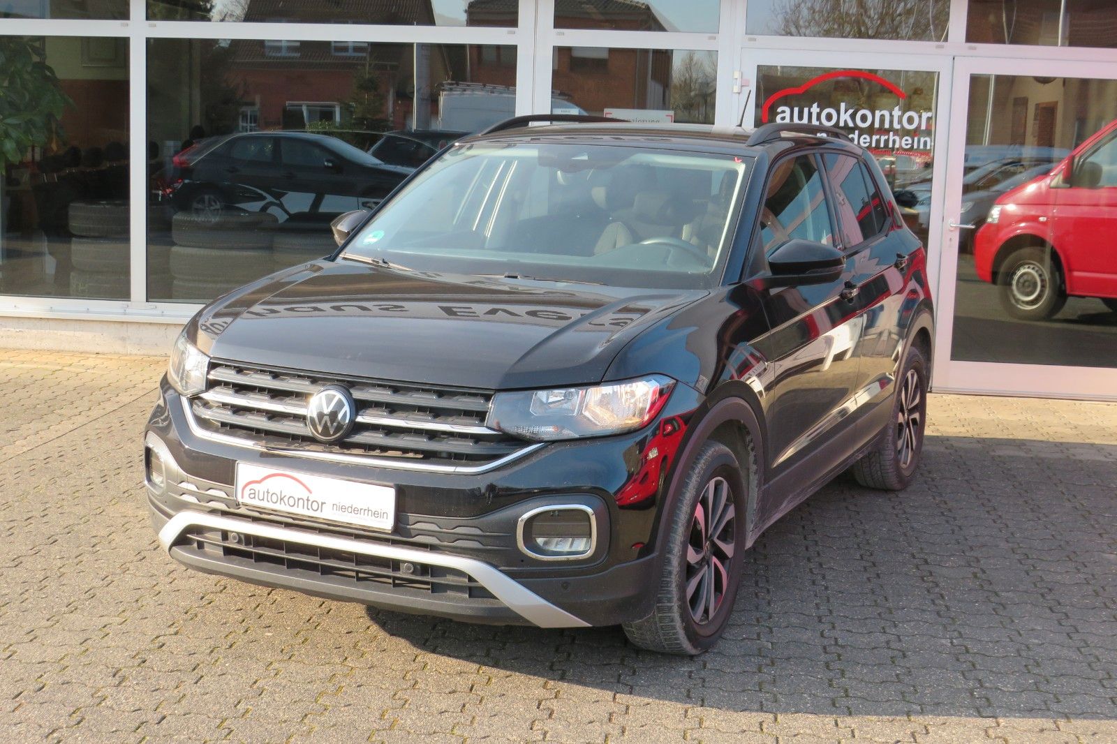 Fahrzeugabbildung Volkswagen T-Cross Active ACC SITZH. NAVI GJ APP-CONNECT