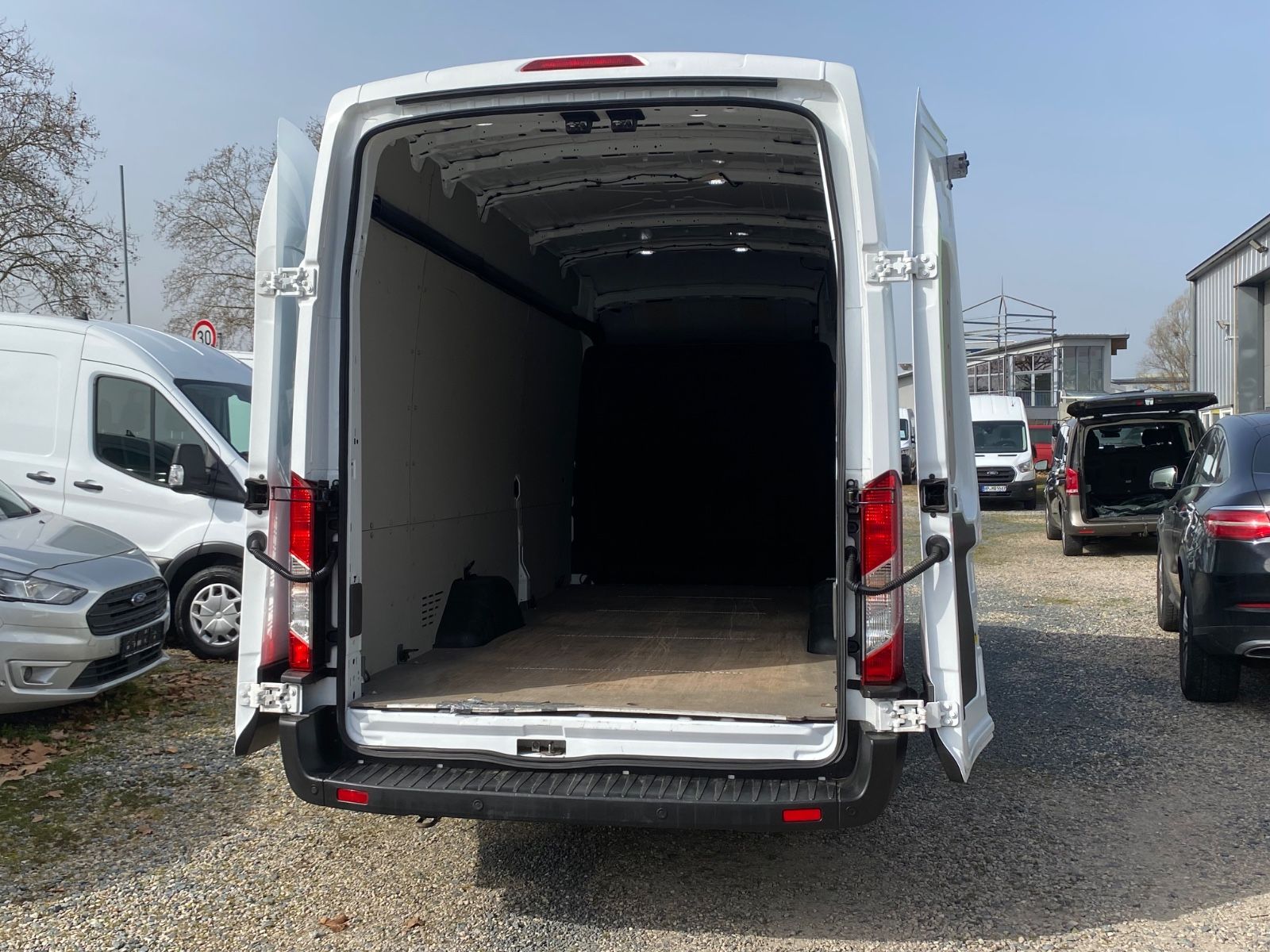 Fahrzeugabbildung Ford Transit Kasten 350 L4 H3Trend,1Hd,Garantie