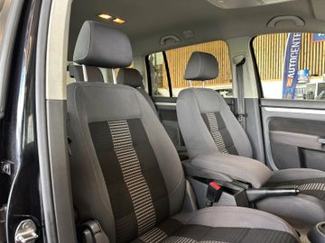 MYAUTOCENTER – Gebraucht- und Jahreswagen mit Werkstattservice in Pfaffenhofen Volkswagen Touran United *Navi*Sitzh*TÜV 0527*