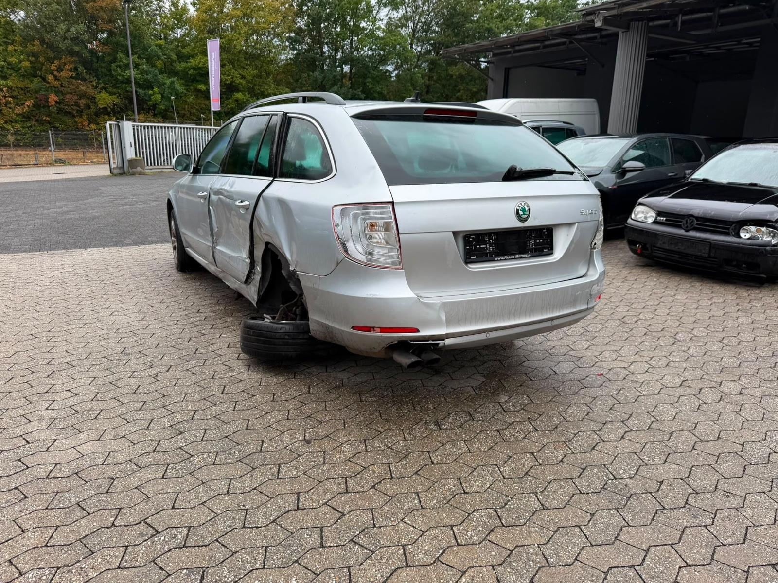 Skoda Superb 2012 — engine 1.968 cm³, 140 HP (103kW)