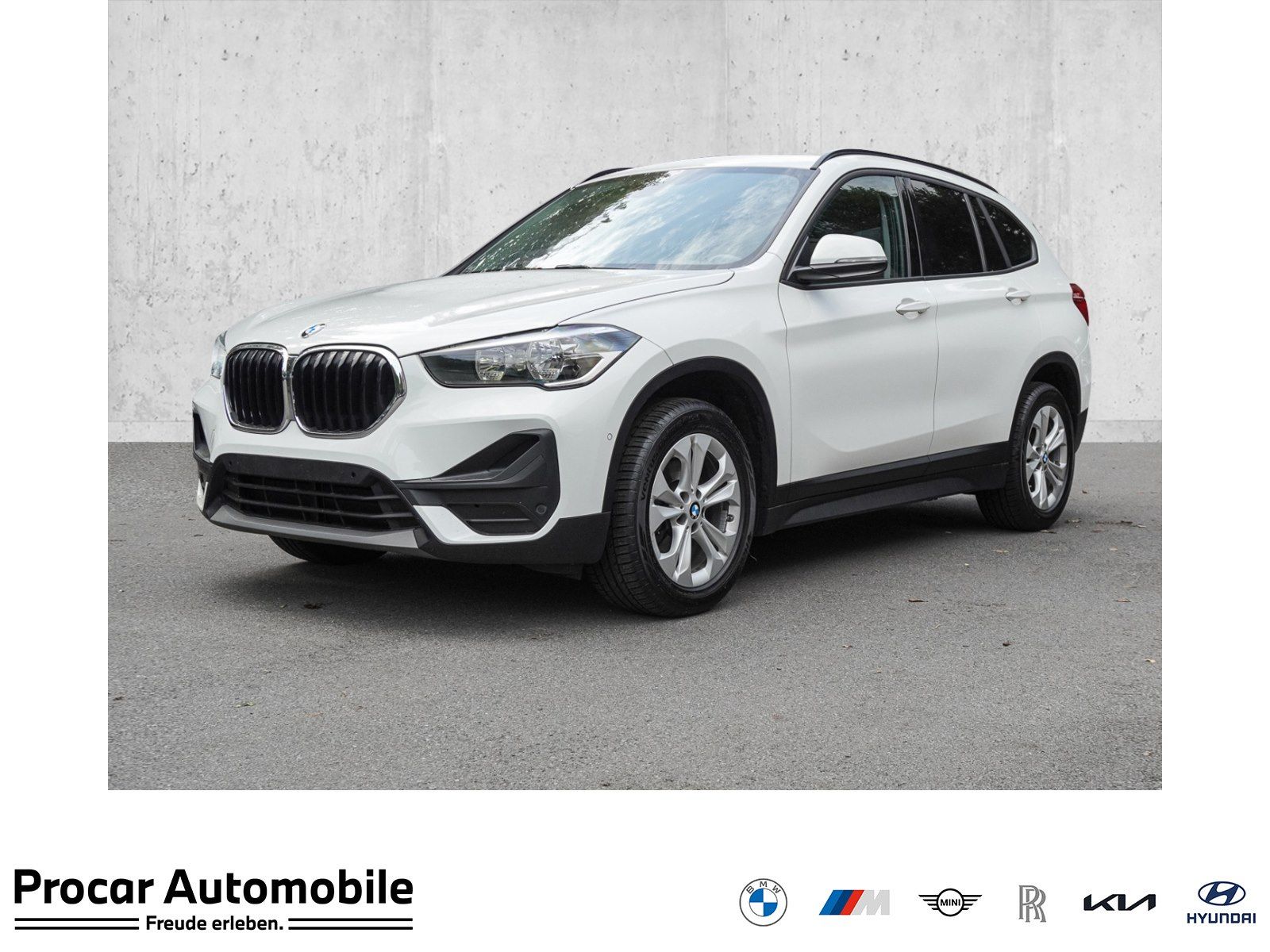 BMW X1 sDrive18i PANO NAVI Sound Syst. PDC V H DAB foto 1