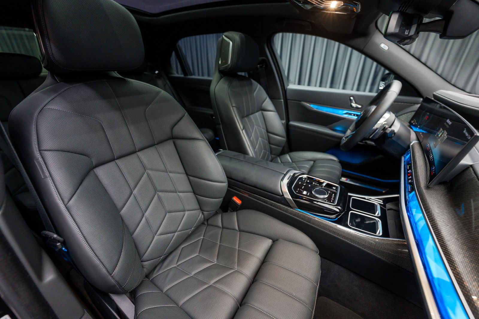 Fahrzeugabbildung BMW 740d xDrive *Sportpaket Pro*Carbon*Innovation