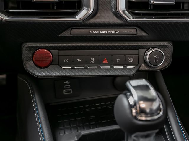 Ford Mustang Convertible 5.0 Ti-VCT V8 328 GT Kamera