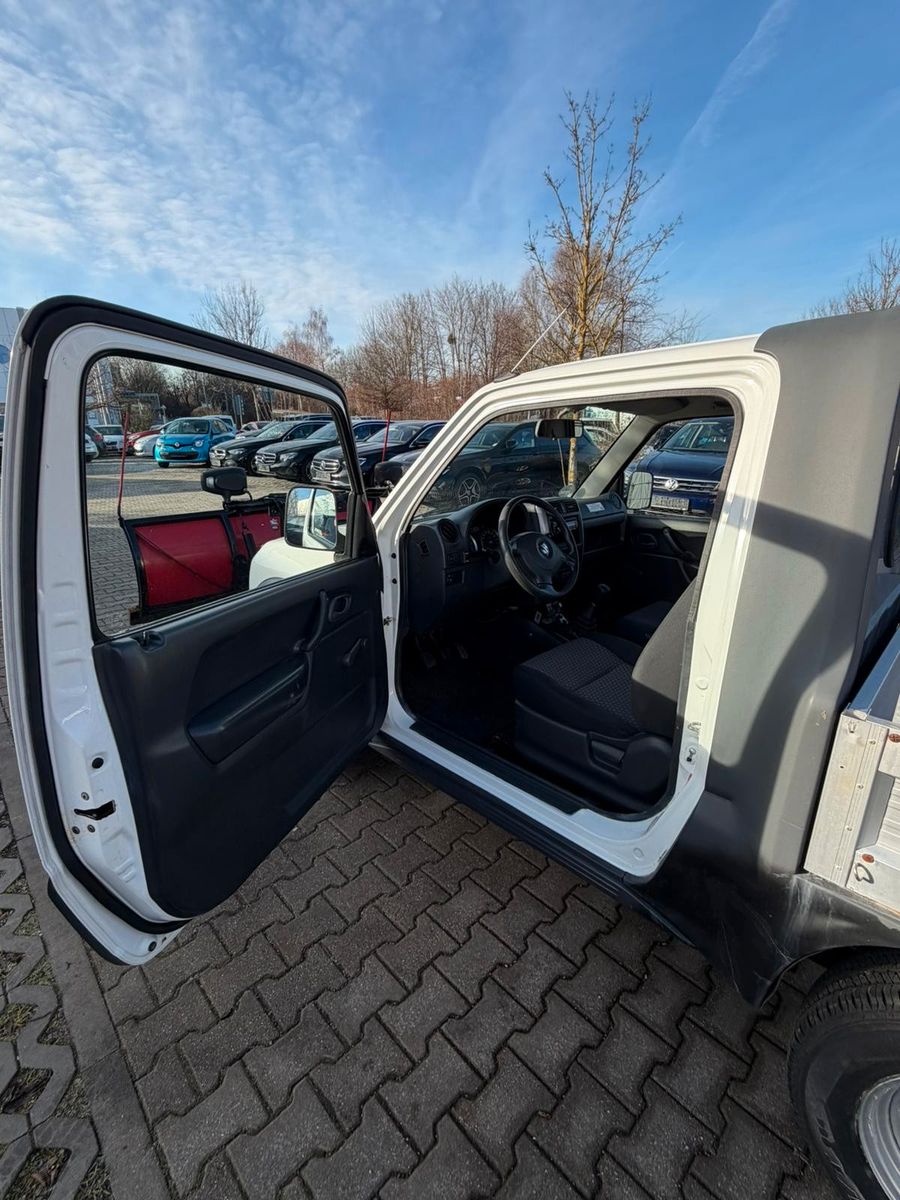 Fahrzeugabbildung Suzuki Jimny 1,3 4AWD Comfort *Winterdienst* Nur20718Km