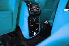 Cullinan Series II 2026 BLACK/TIFFANY VIP SEATS