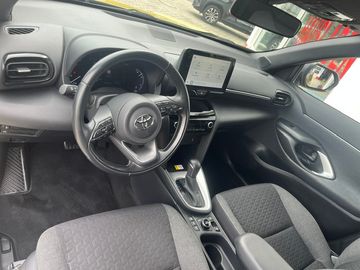 Toyota Yaris Cross - 12