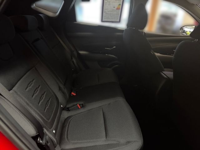 Fahrzeugabbildung Hyundai Tucson FL (MY25) (160 PS) 6-MT 2WD SELECT  Navi