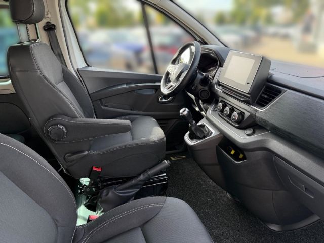 Fahrzeugabbildung Renault Trafic Combi L2H1 3,0t Life +CARPLAY+KLIMA+SHZ+U