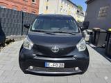 Toyota iQ-2 Jahre TÜV sehr sparsam - Toyota IQ in Düsseldorf