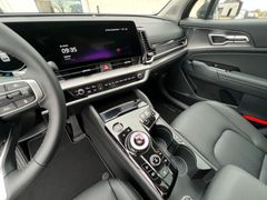 Fahrzeugabbildung Kia Sportage 1.6 CRDi 48V AWD DCT Spirit LED GD DRIV