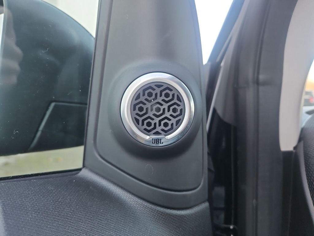 Fahrzeugabbildung Smart EQ ForTwo Cabrio PASSION Ambie. SHZ JBL LED DAB