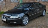 Volkswagen Phaeton 4.2 V8 4MOTION 5-Sitzer -AUßERGEWÖHNLICH - Volkswagen Phaeton mit Benzin-Antrieb: Automatik