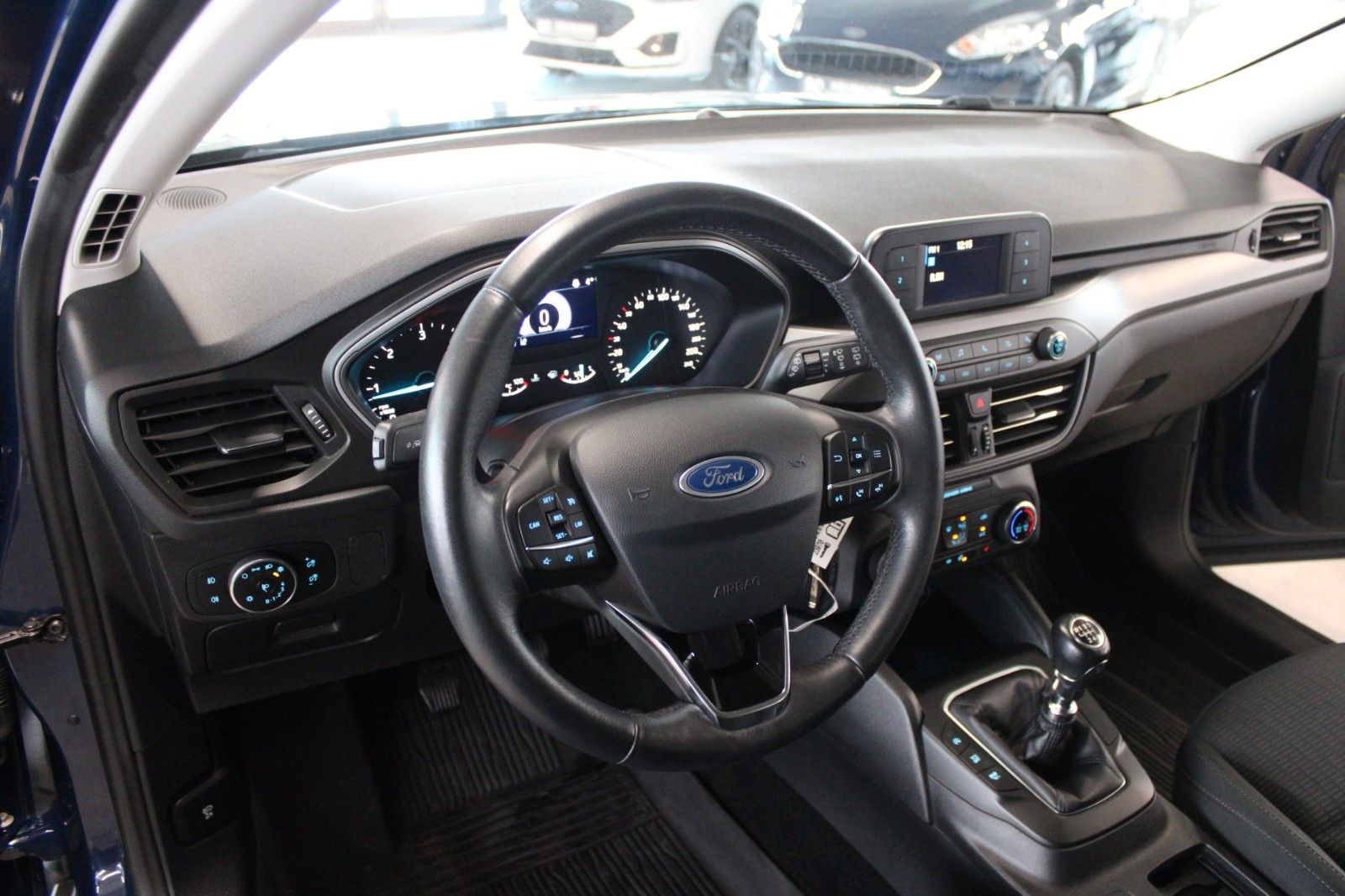Fahrzeugabbildung Ford Focus Trend Turnier KLIMA AHK WinterPaket 1.Hd