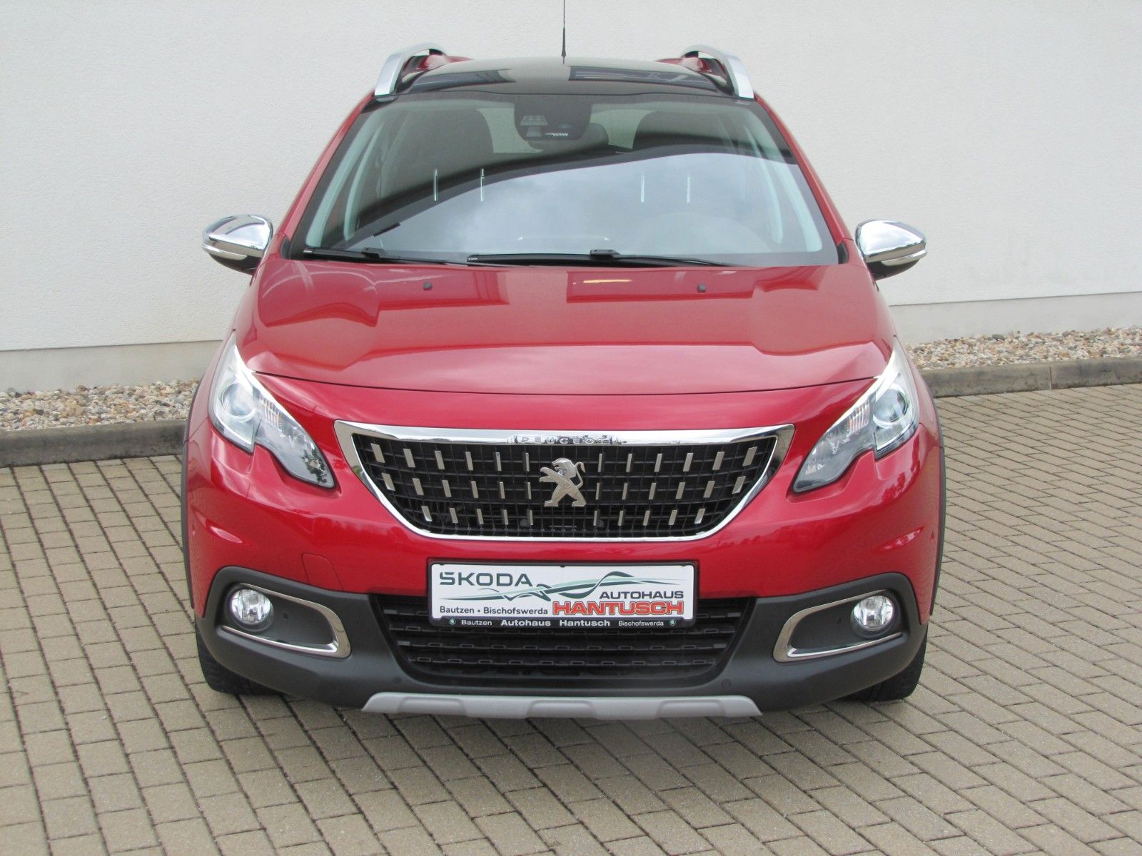 Fahrzeugabbildung Peugeot 2008 Crossway 1.2 PureTech 110 PS