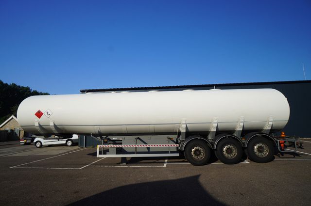 Lag 3 AXLE FUEL TANK 5 COMPARTMENTS 47.500LTR