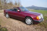 Mercedes-Benz 300 - rote Mercedes-Benz 300