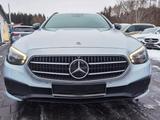 Mercedes-Benz E 220 E T-Modell E 220 d - Mercedes-Benz E 220: T