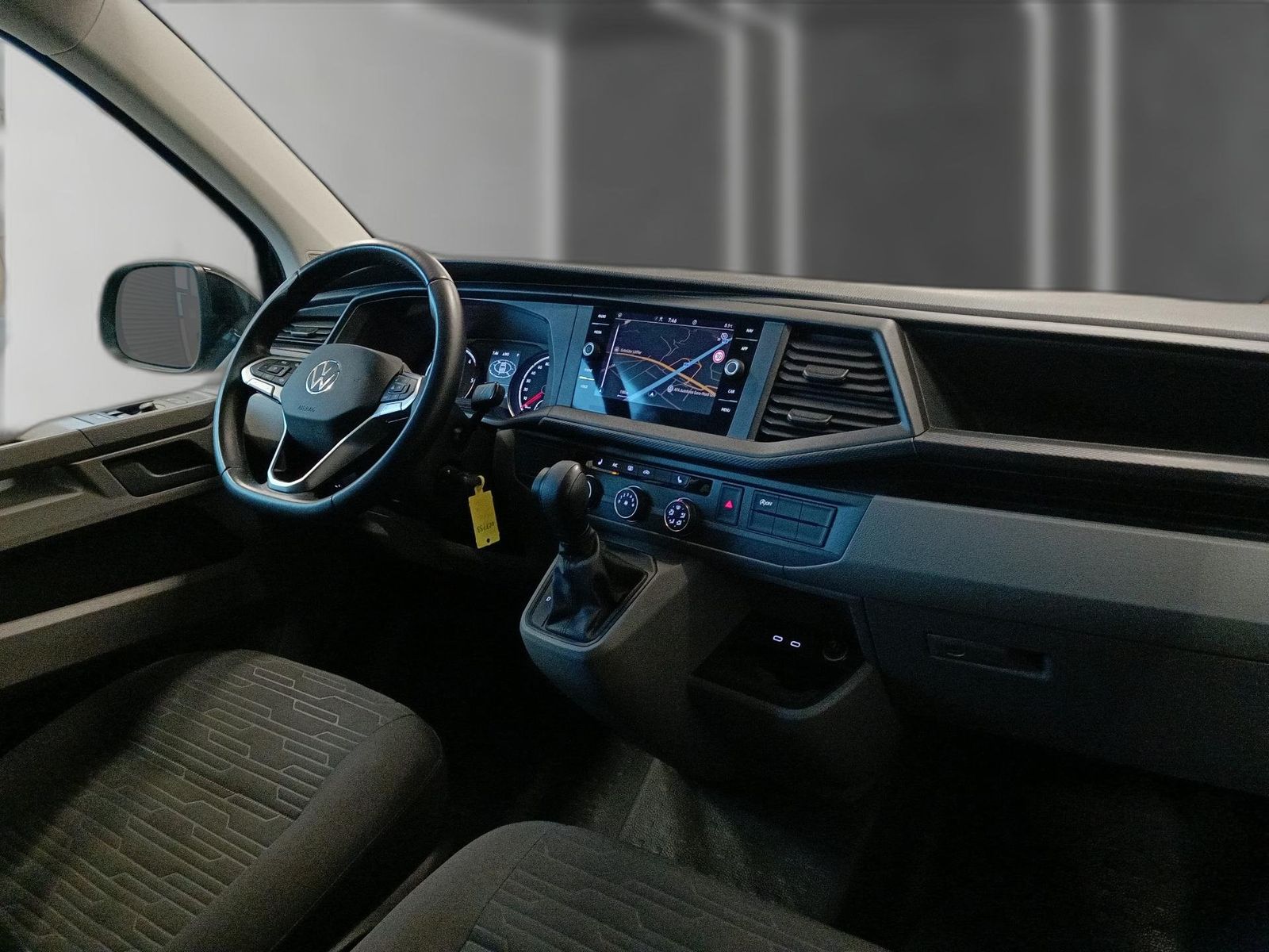 Volkswagen T6 Caravelle - Bild 8