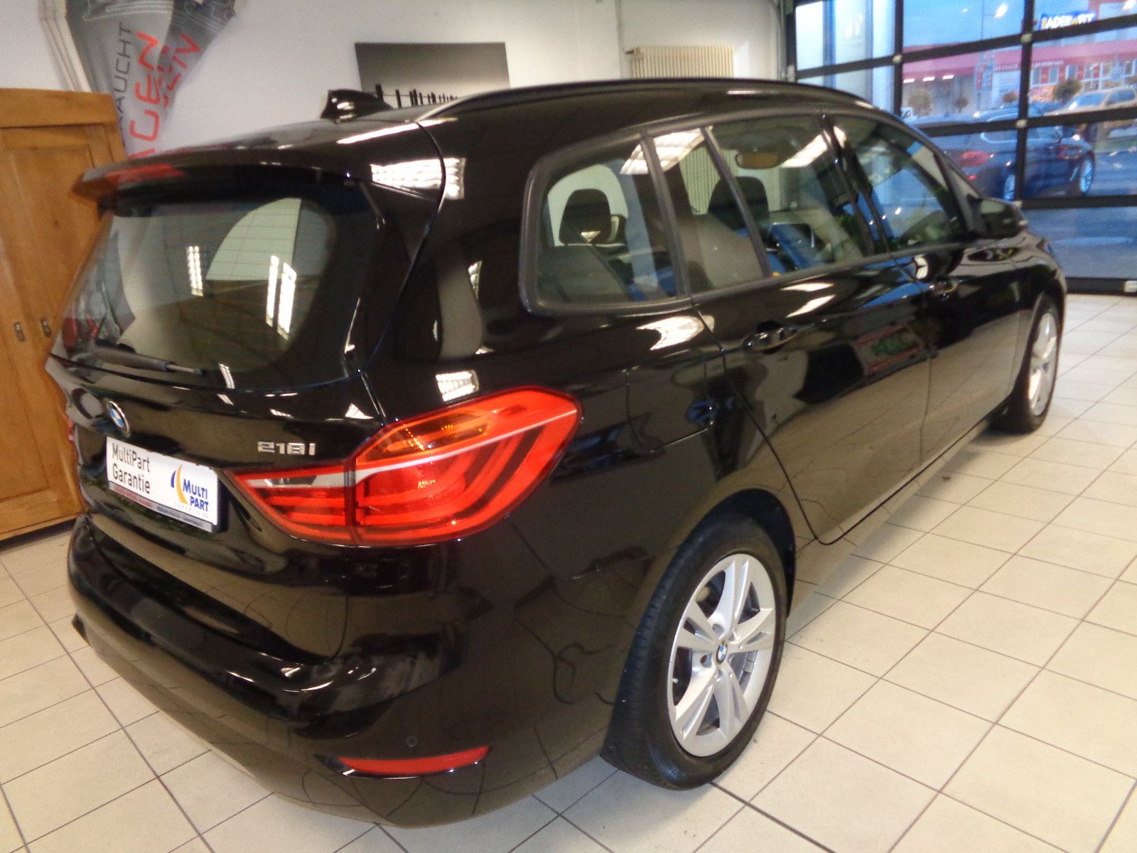 Fahrzeugabbildung BMW 218 Gran Tourer / PANO / KAMERA / NAVI/AUTOMATIK