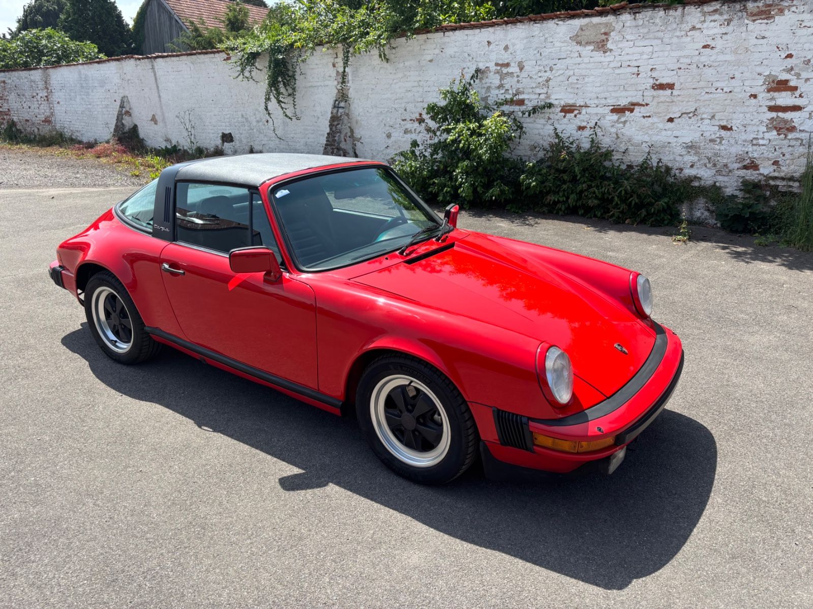 PORSCHE 911 6