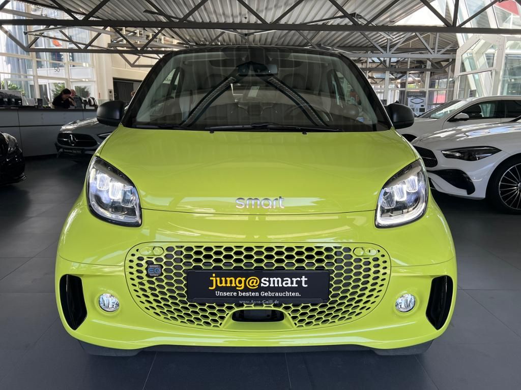 Smart fortwo EQ Pano 22kw Exklusive FINAL EDITION LED imagem 3