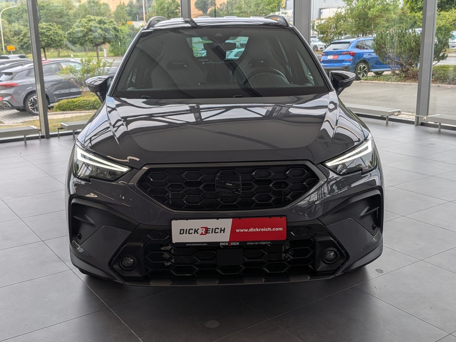 Fahrzeugabbildung SEAT Arona 1.5 TSI FR-LINE Black AHK*ACC*KAMERA*LED