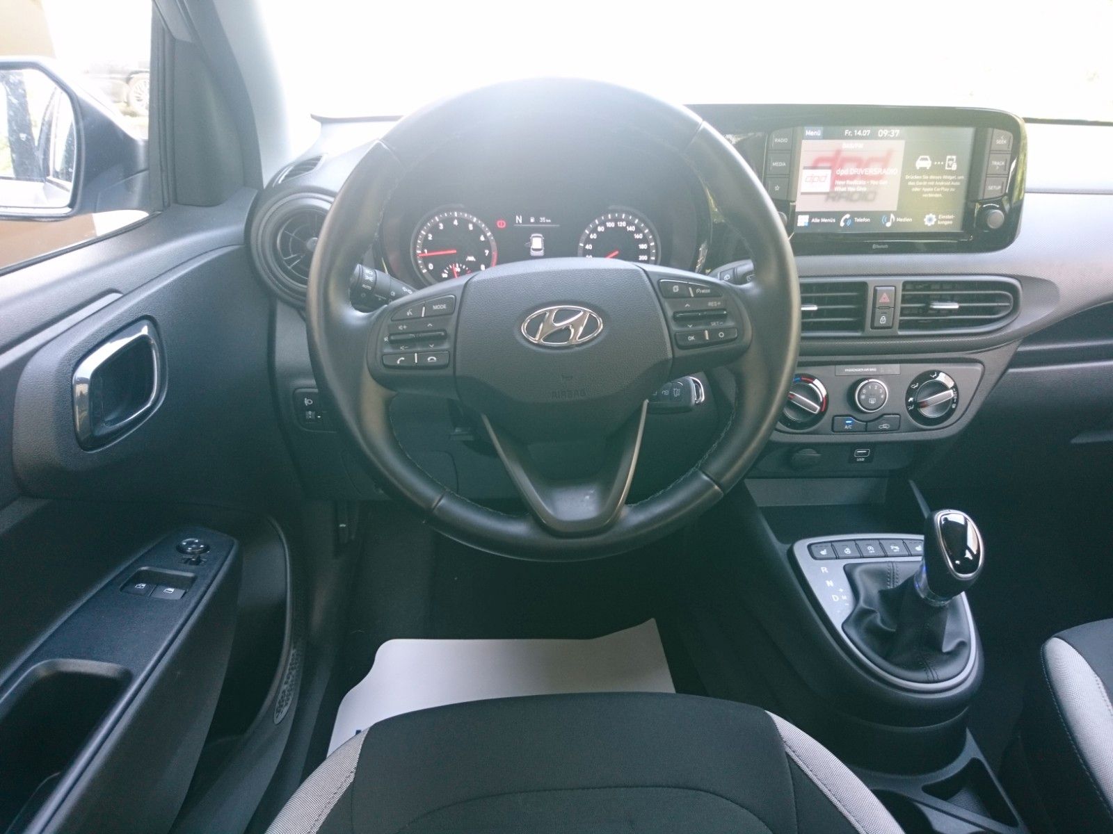 Fahrzeugabbildung Hyundai NEW i10 1.0 Automatik Trend Klima PDC