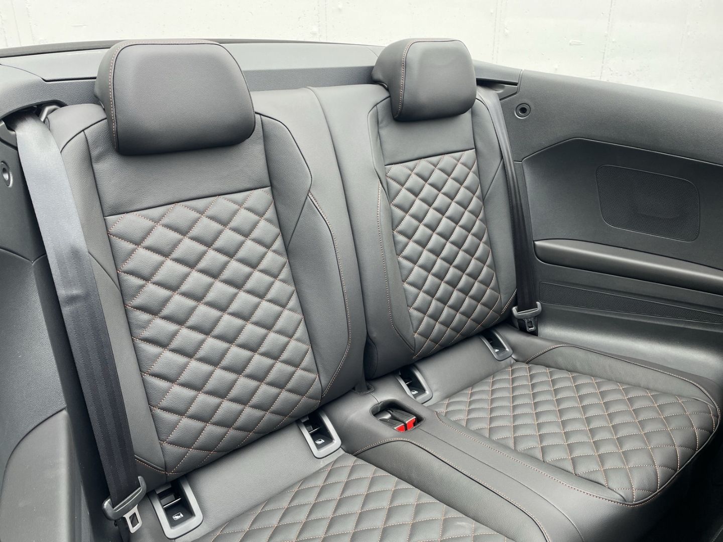 T-Roc Cabriolet 1.5 TSI DSG R-Line 'Karmann' AHK