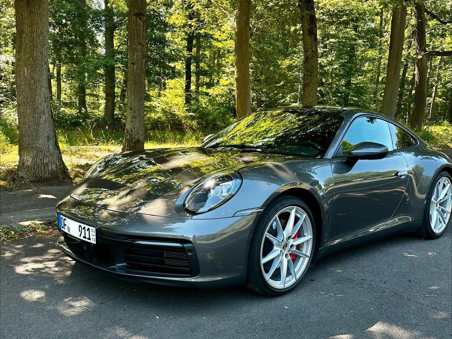 Porsche 911 Carrera S*Vierradlenk.*Glas-Schiebedach*LIFT