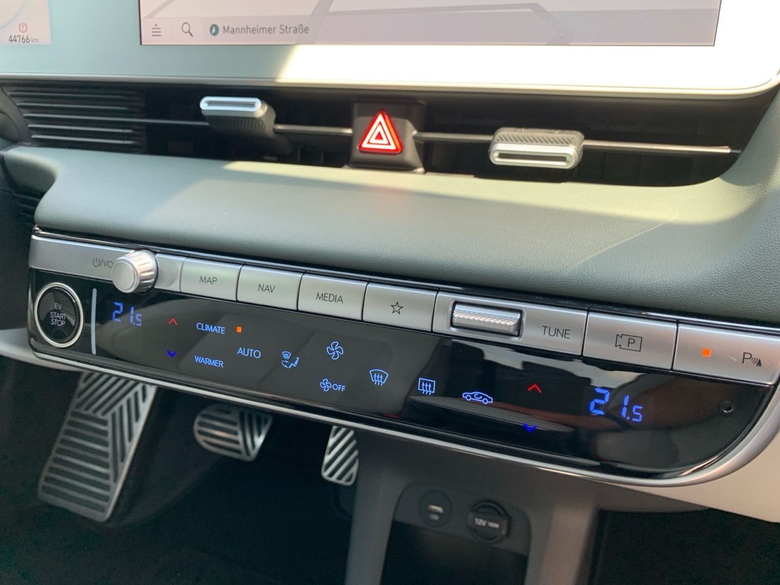 Fahrzeugabbildung Hyundai IONIQ 5 Uniq 72,6 kWh Relax 20 Zoll