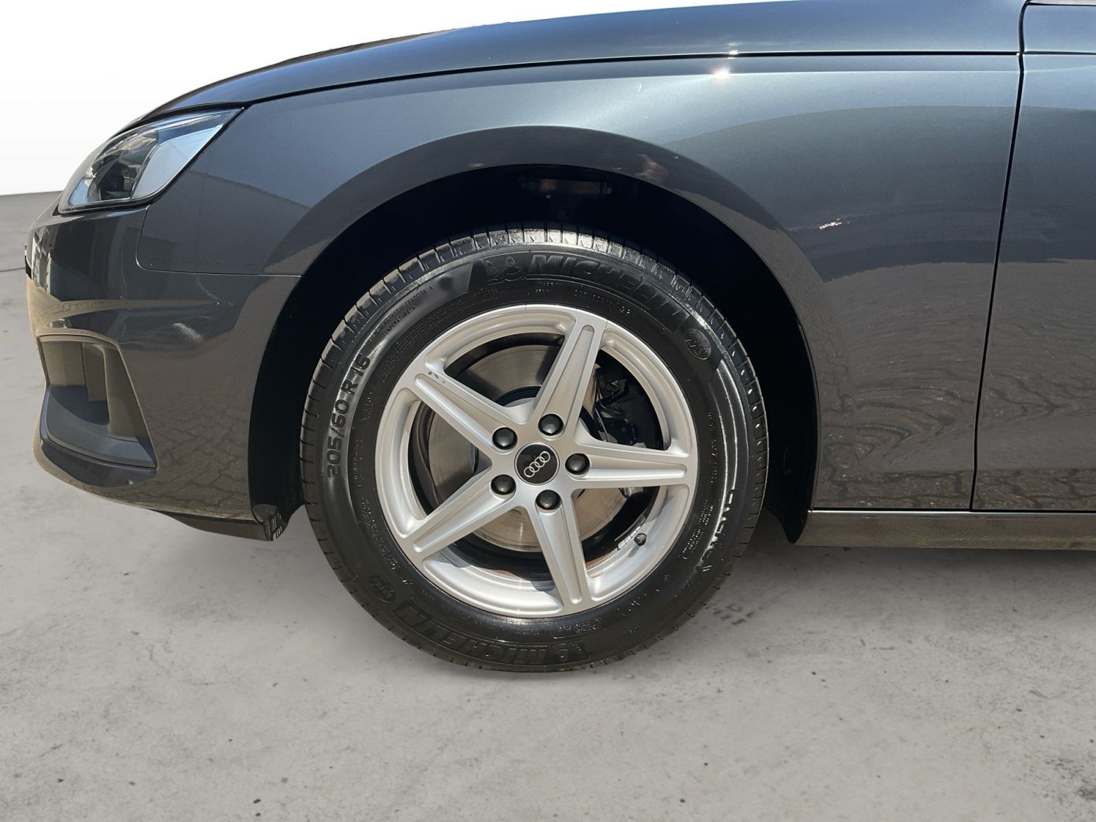 Audi A4 - Bild 14