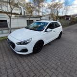 Hyundai i30 1.6 CRDi 85kW YES! + (Neuen TÜV bekommt er) - Hyundai i30 YES! mit Diesel-Antrieb