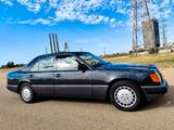 Mercedes-Benz Mercedes E Klasse 320E Sportline - Mercedes-Benz E 320 mit Benzin-Antrieb: Kombi