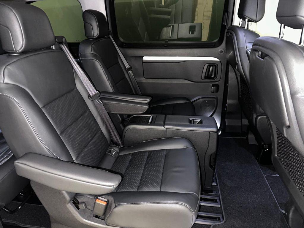 Toyota Proace Verso L2 Lounge Sthzg.,Leder,Pano,sofort