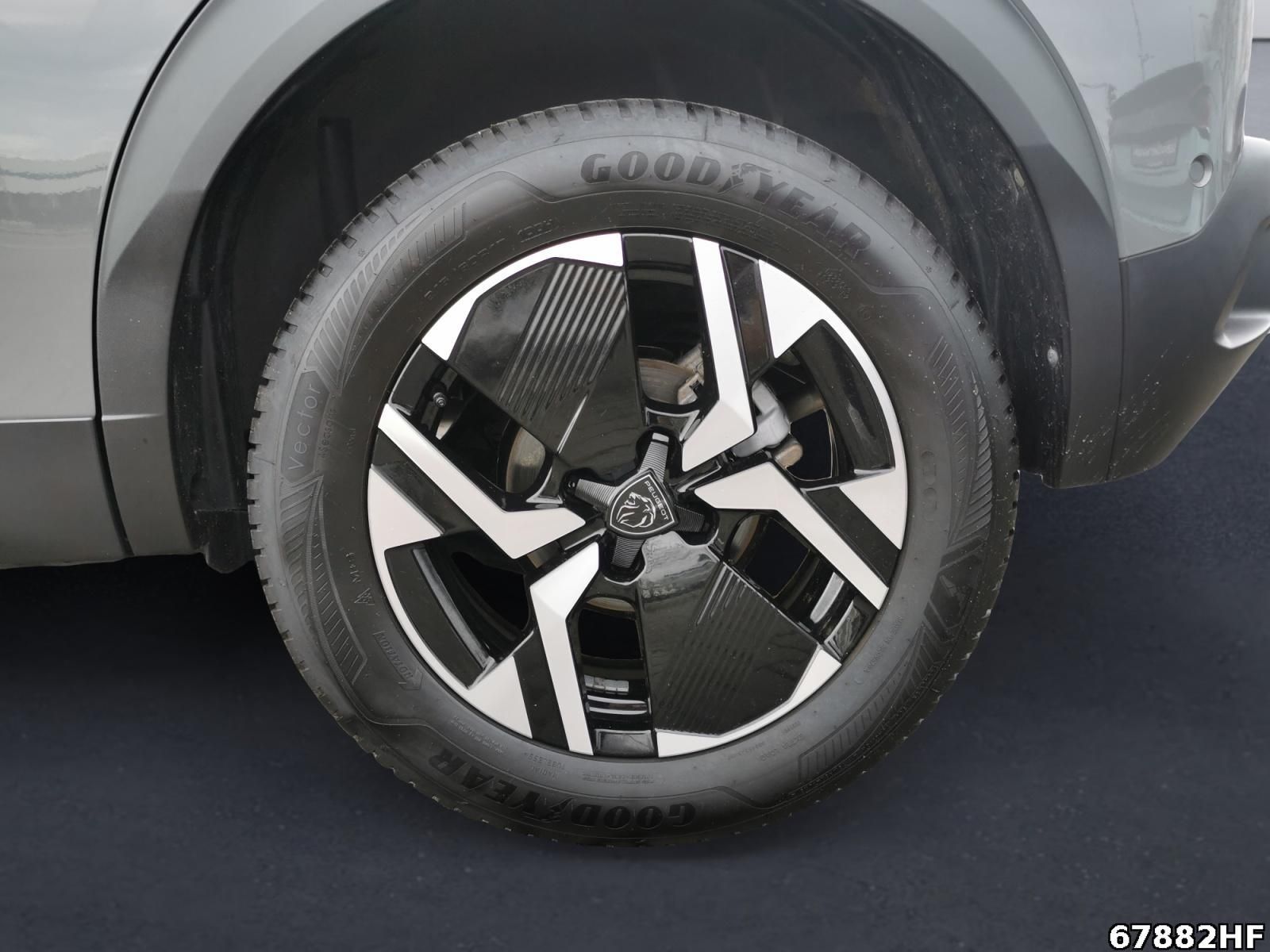 Fahrzeugabbildung Peugeot 2008 2008 GT