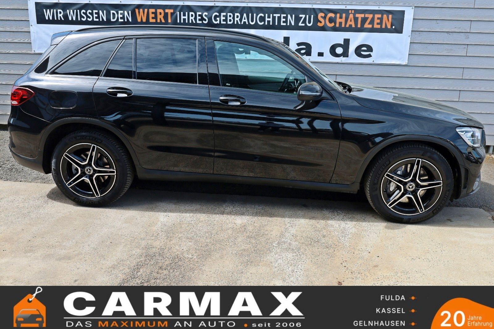Fahrzeugabbildung Mercedes-Benz GLC 200d AMG Line TLeder,Navi,LED,Night/Park Pak
