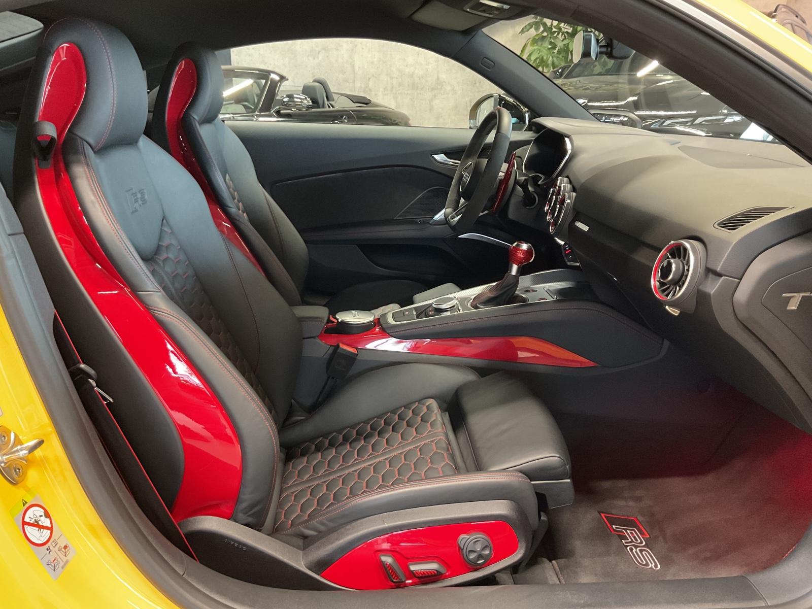 Audi TT RS Coupe Akropovic B&O Matrix 440PS 280km/h