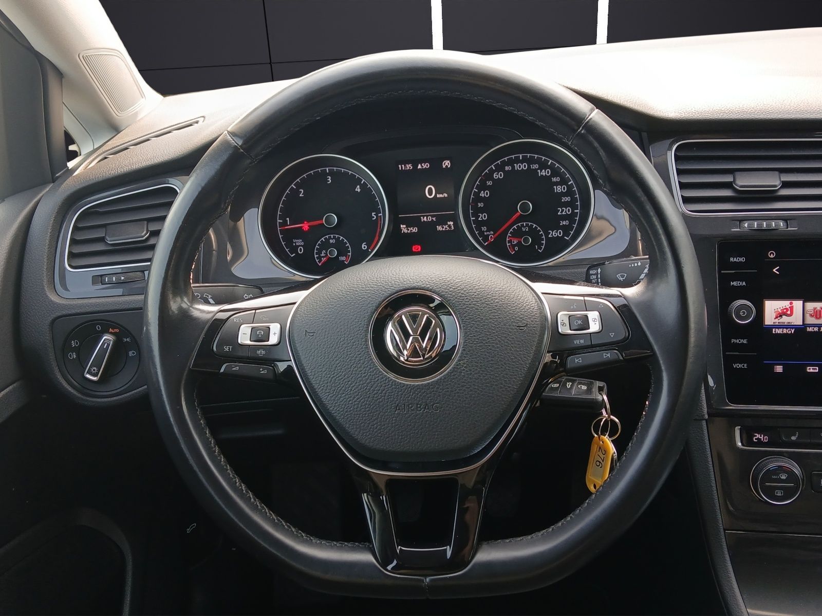 Fahrzeugabbildung Volkswagen Golf VII Variant TDI Comfortline Standhzg LED Na