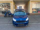 Ford Tourneo Courier Titanium 1.Hand neu TÜV - Ford Tourneo Courier Titanium mit Diesel-Antrieb
