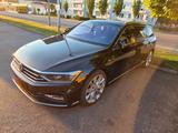 Volkswagen Passat Variant 2.0 TDI SCR 140kW DSG 4MOT Bu...