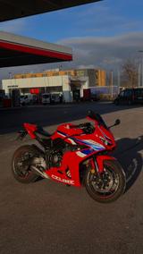 Honda CBR 650r rot, 2024, 1. Hand, *gedrosselt 48 PS* - HONDA PS
